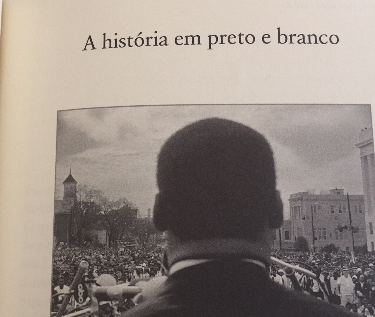 A escrita em preto e branco